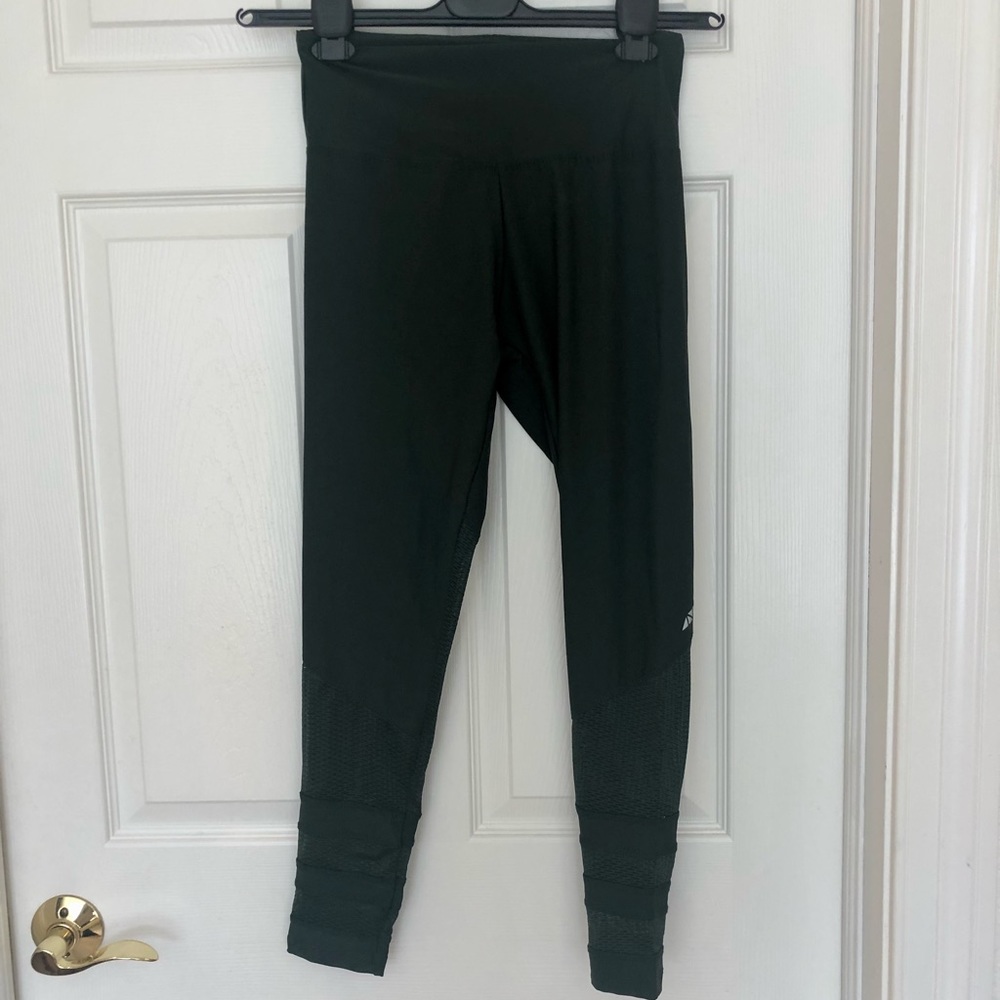 Hunter green yoga pants